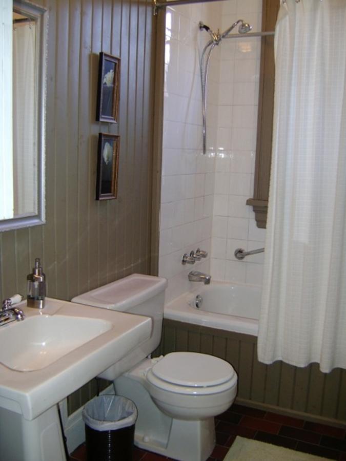 Bed & Breakfast Avalon Ottawa